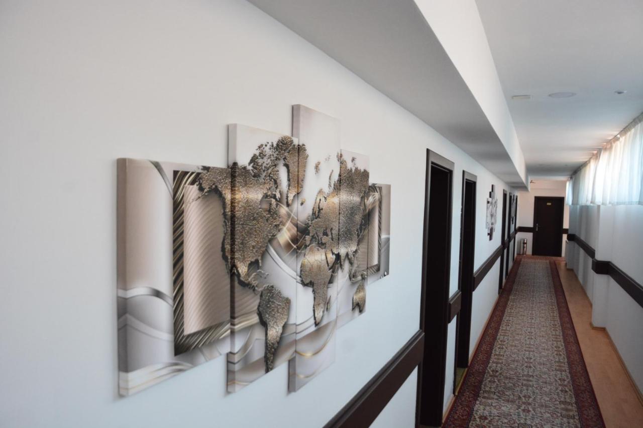 Arabella Hotel Kicevo Exterior photo